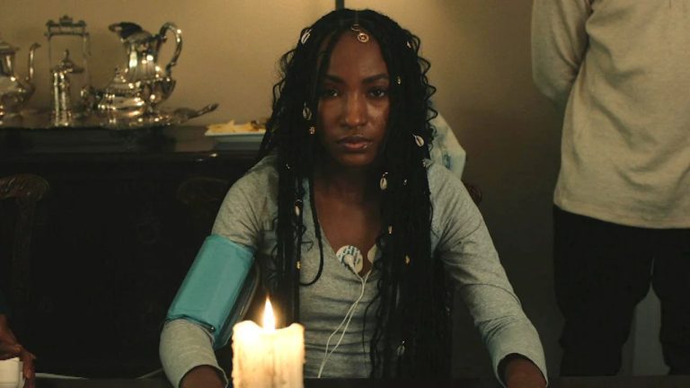El final de The Reading (2023) explicado: ¿Emma mató a su familia?