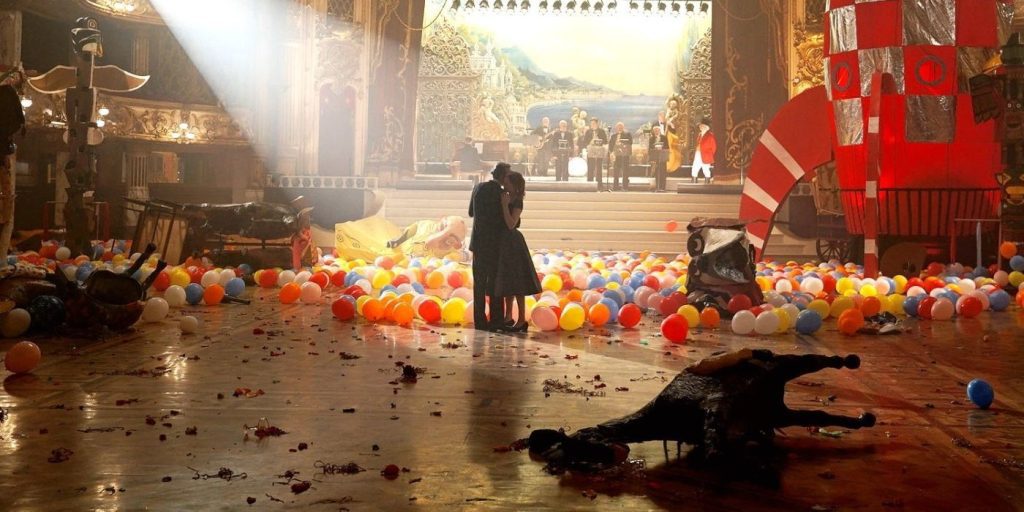 Explicación del final de El hilo fantasma: amor tóxico y setas venenosas