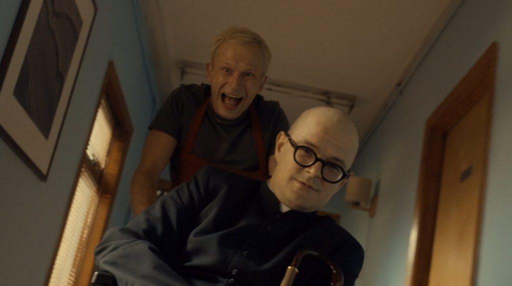 Final explicado de Johnny (2022): ¿Muere el padre Jan Kaczkowski?