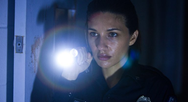 El final de Last Shift (El último turno) explicado: ¿Qué pasó con el padre de Jessica?