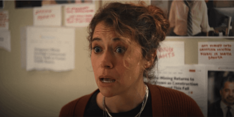 Satisfacción garantizada Temporada 1 Final Explicado: ¿Quién llama a Paula?