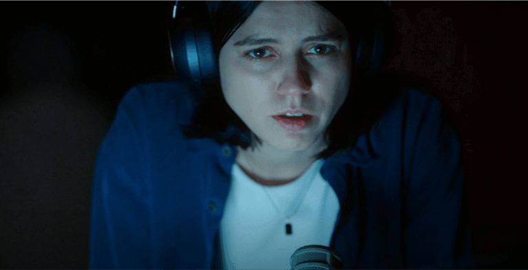 Undertone Final Explicado: ¿Muere Evy a manos de su madre?