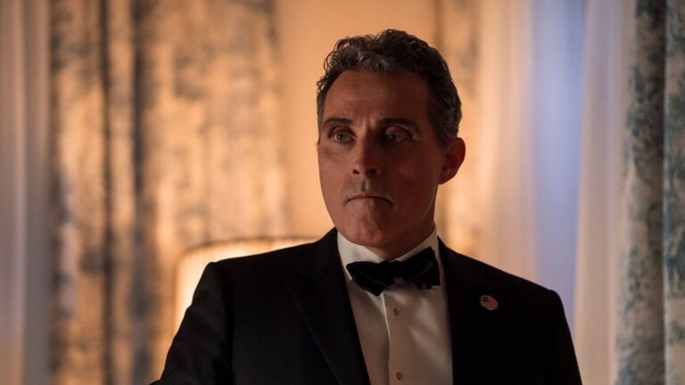 La diplomática temporada 4: final explicado y el significado de la salida de Hal Wyler