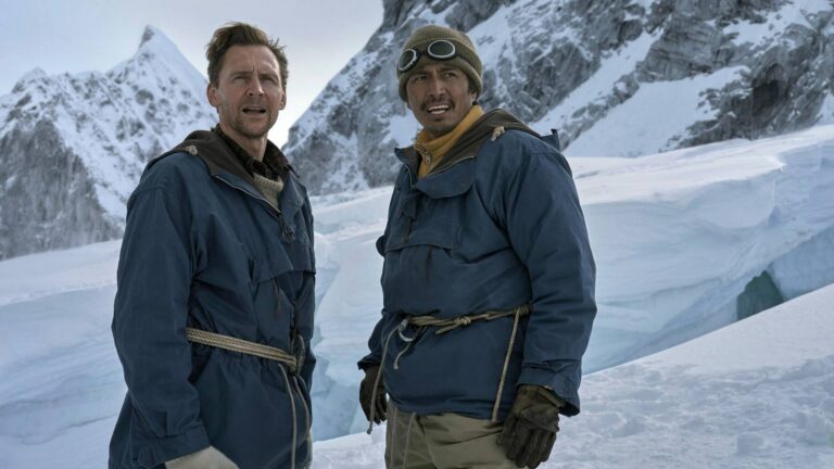 Tenzing: final explicado, quién llega primero a la cima del Everest